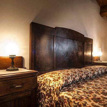 Agriturismo Miracco Atanasio Franco "Il Maniero" Santa Sofia d'Epiro Eksteriør bilde