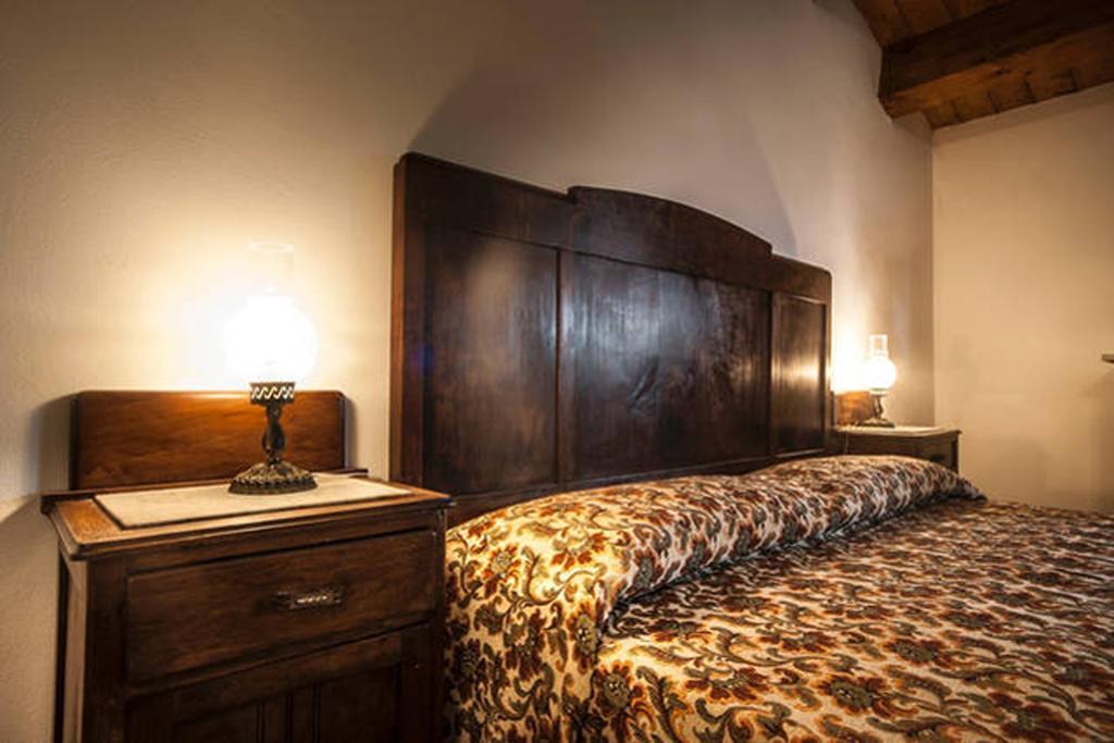Agriturismo Miracco Atanasio Franco "Il Maniero" Santa Sofia d'Epiro Eksteriør bilde